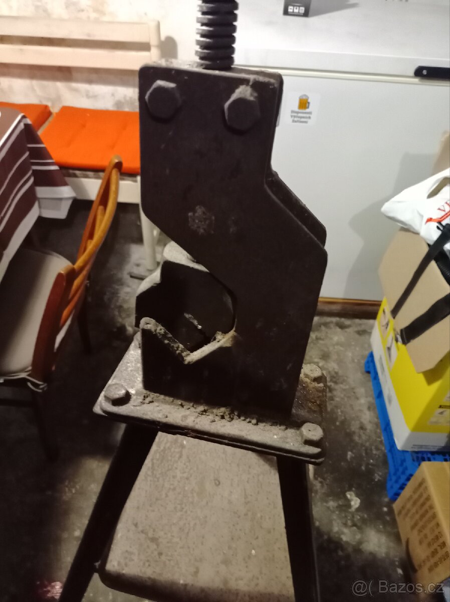 Pracovní stojan Pijonýr - 5