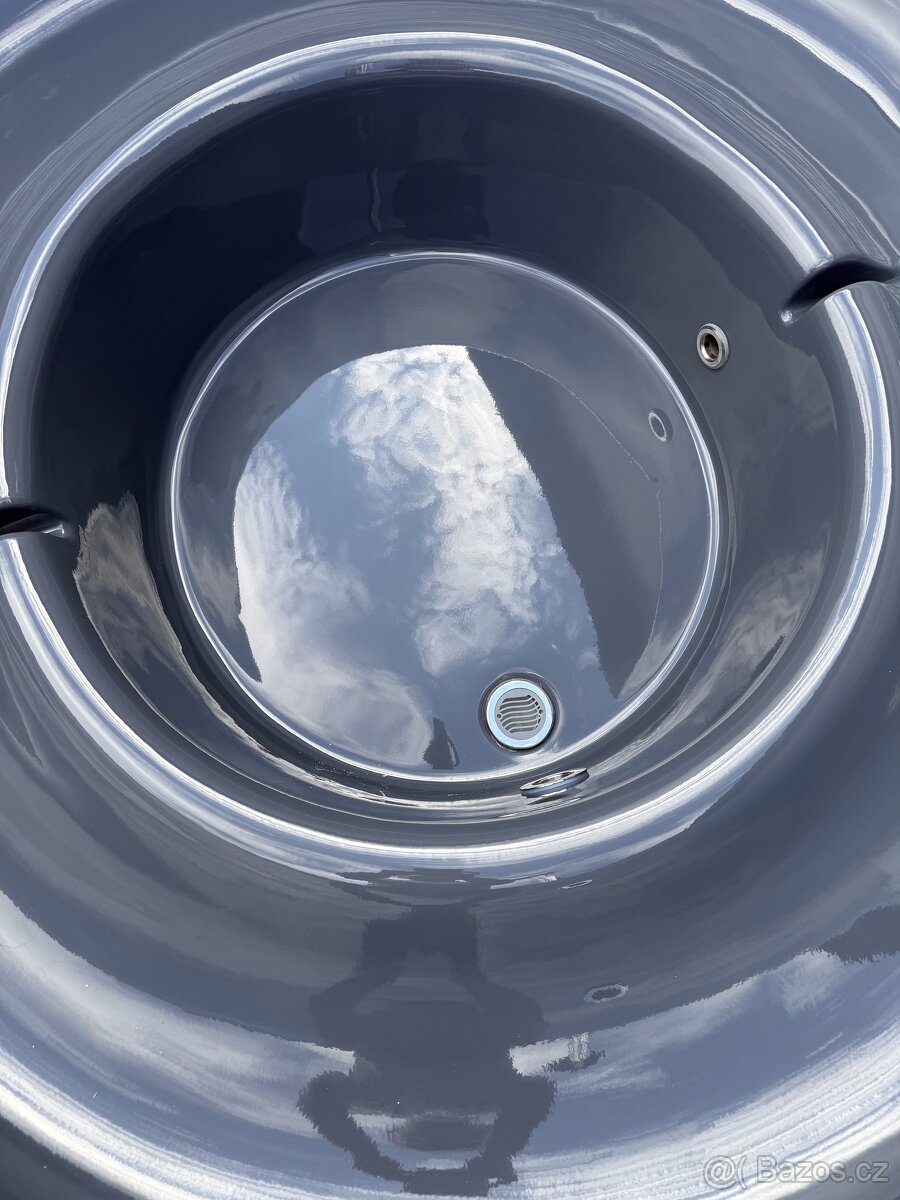 Koupací sud ECO verze bez masážního systému - 5