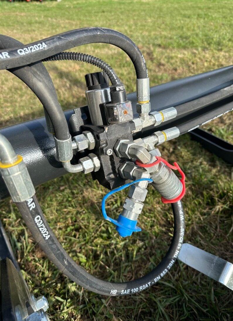 Čelní nakladač HYDRATRAC 1500 - 5