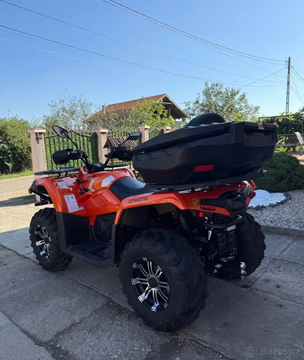 Čtyřkolku CF Moto 450L