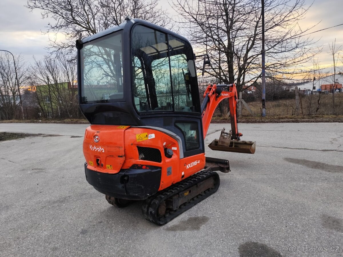 Bagr Kubota, 1600kg. Rok 2015. Rozsirovaci. - 5