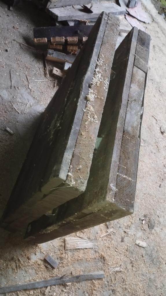 Dřevěná otočná pracovní deska-podstavec pod sochy a pod. - 5