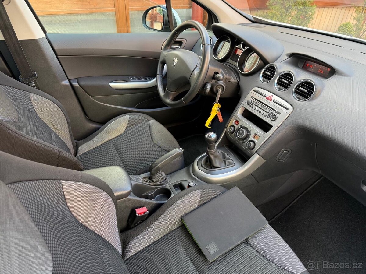 Peugeot 308 1,6i - 5