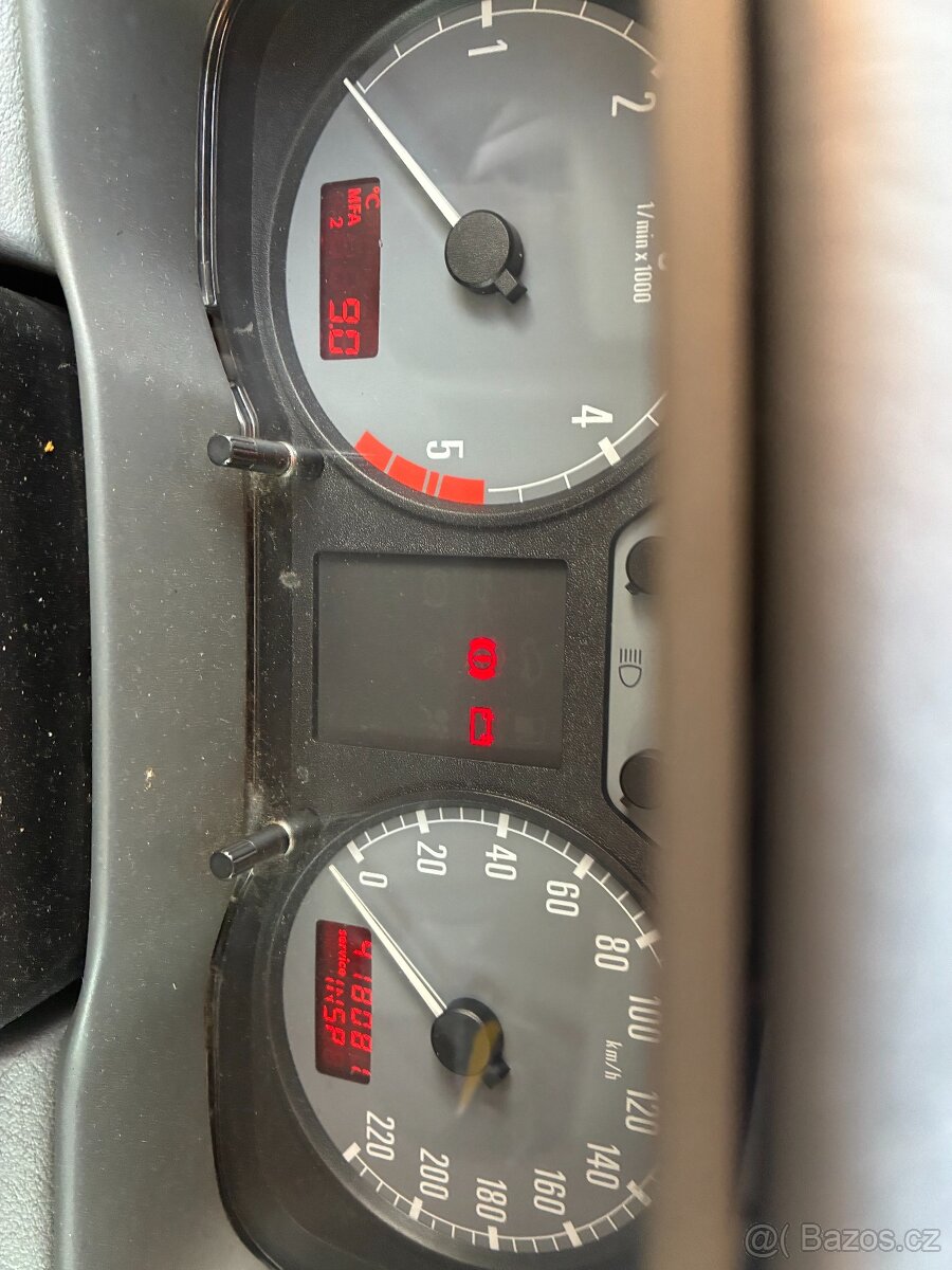 Škoda Octavia 1.9 TDI 66 kW - rok1997 vhodná na veterána - 5