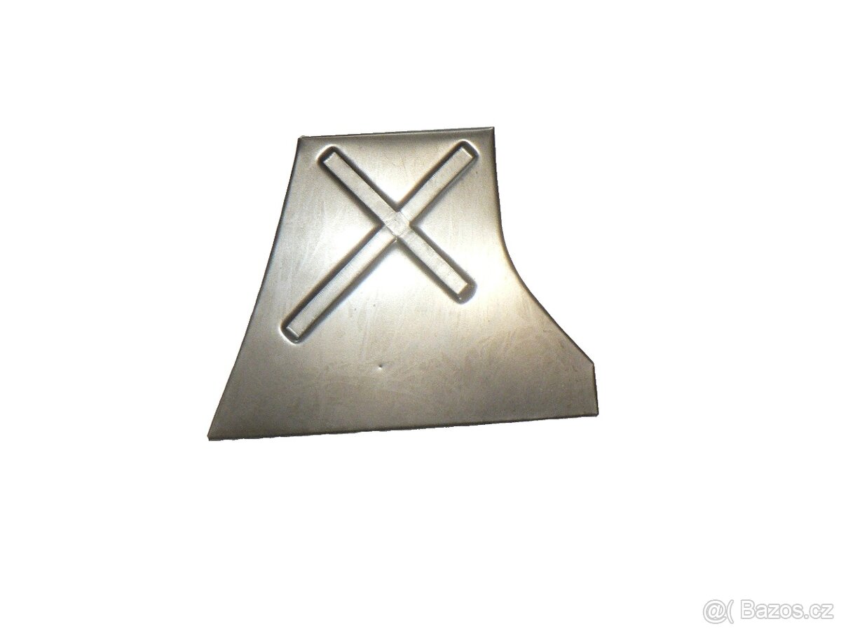 Tatra 613 - lemy předního podběhu - 5