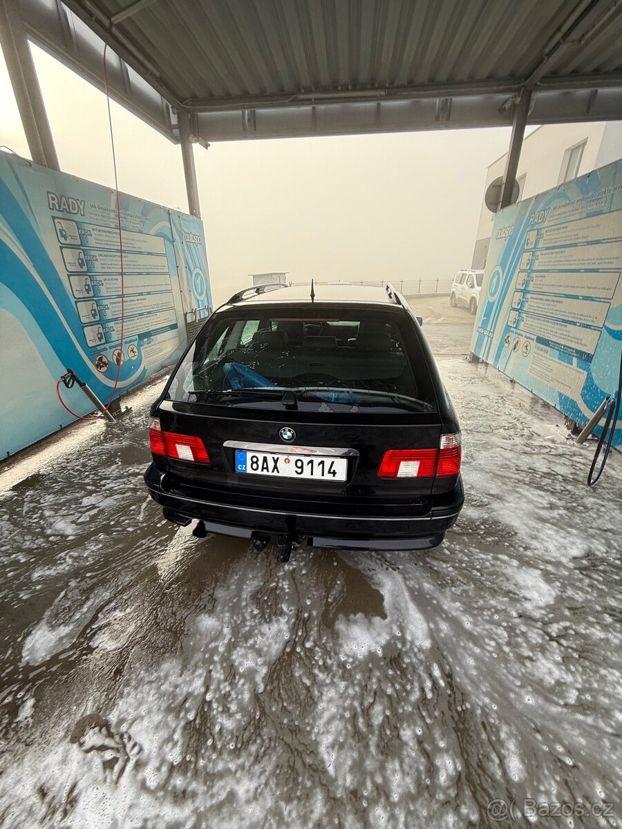 BMW 525i touring - 5