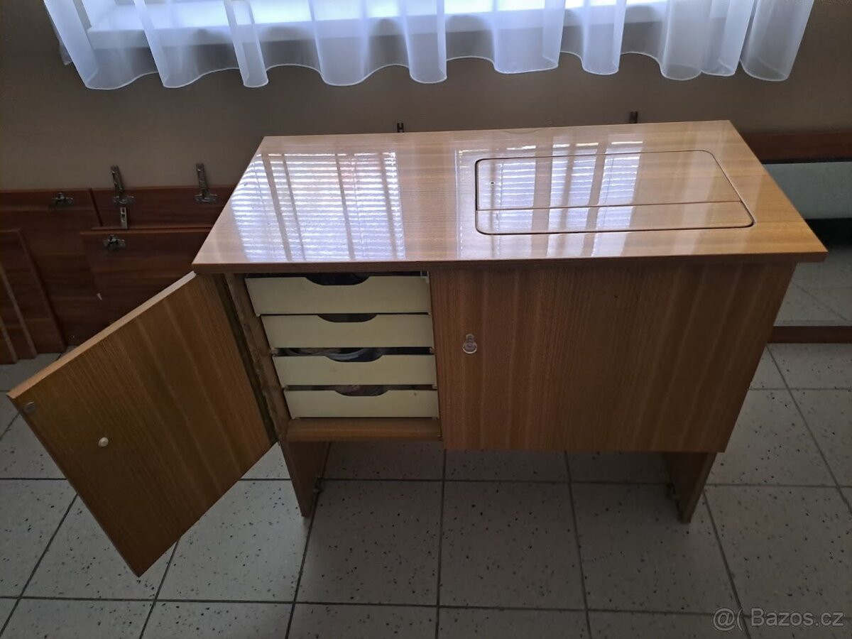 Šicí stroj - 5