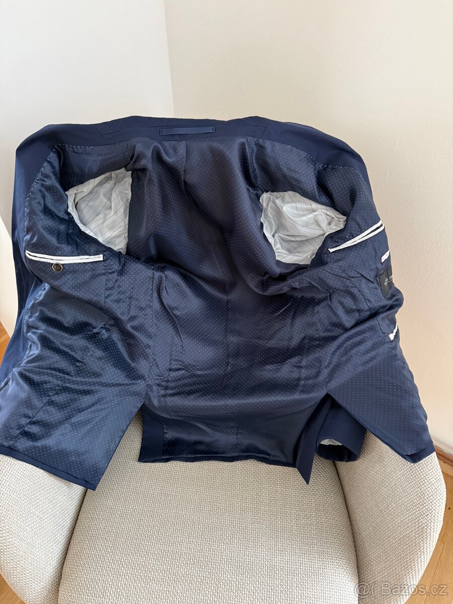 Pánský oblek Miká Rauta – vel. 44 (S) - 5