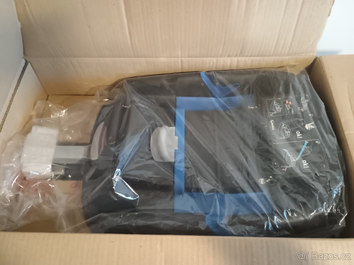 Prodám dětskou chůvičku a Isofix - 5