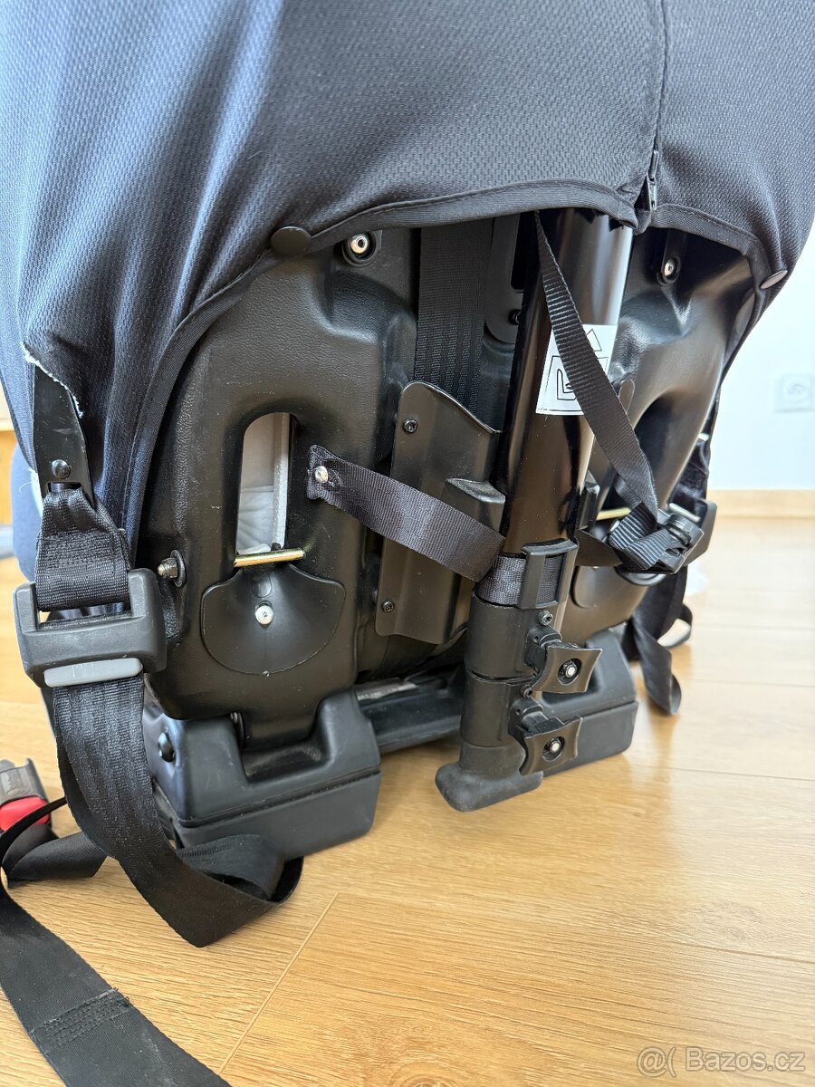 Axkid KidZone – protisměrná autosedačka - 5
