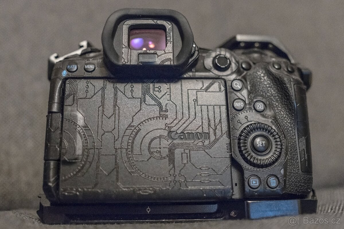 Canon EOS R5 + Smallrig klec - 5