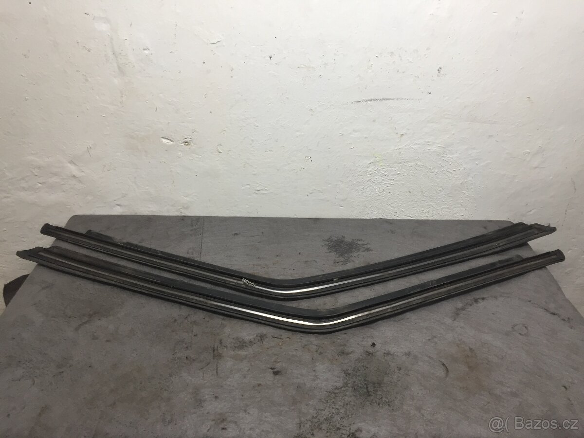 ŠKODA FELICIA PICK-UP 1995-2002 - LIŠTY NAD DVEŘE - 5