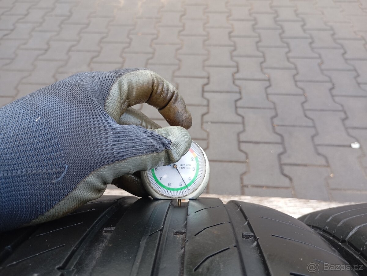 245/45/17 letní pneu continental - 5