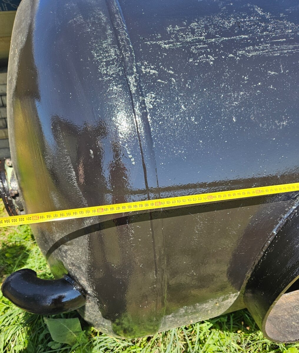 Prodám kovovou detenční nádrž - 5