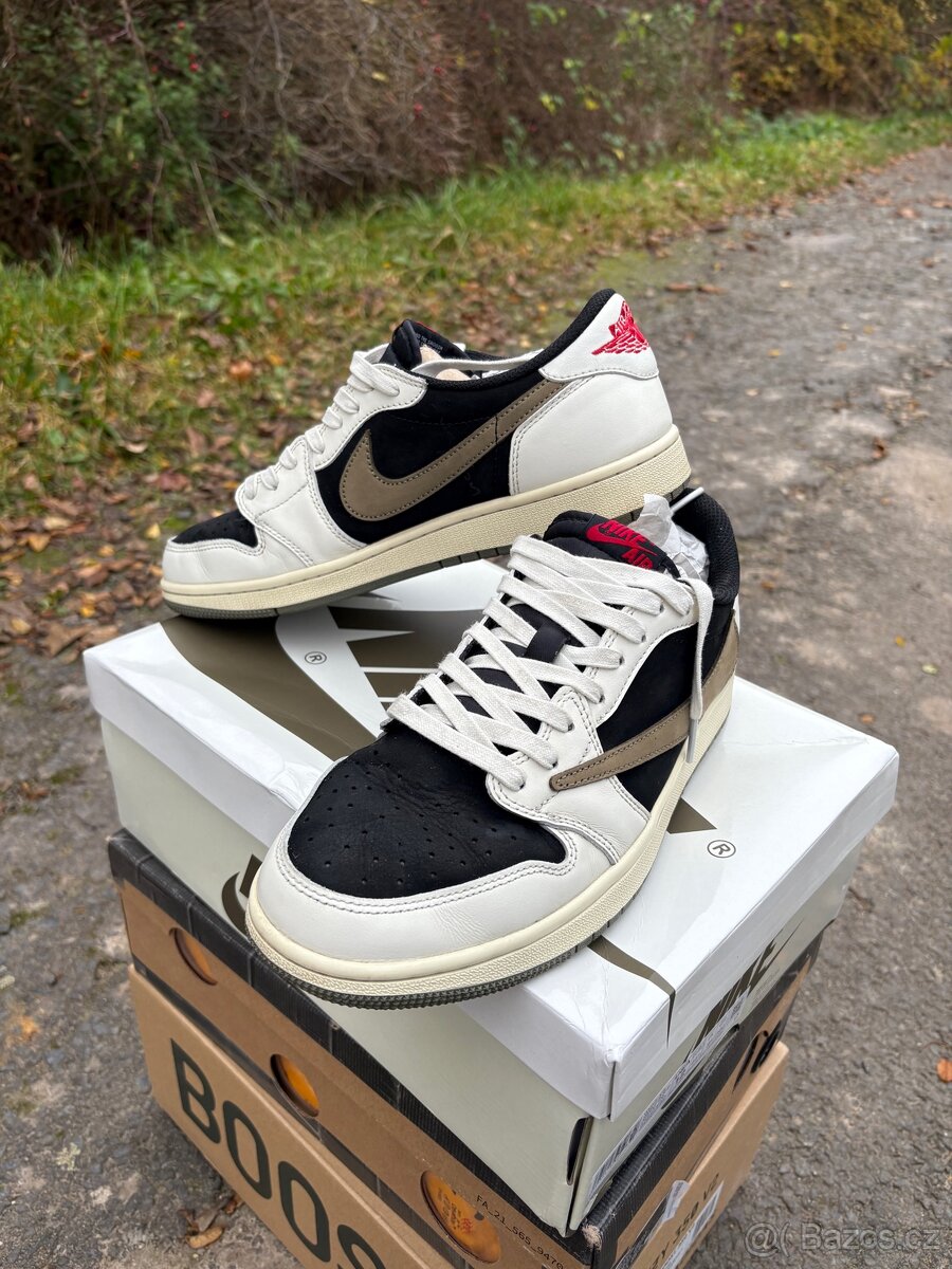 Nike x Travis Scott - 5