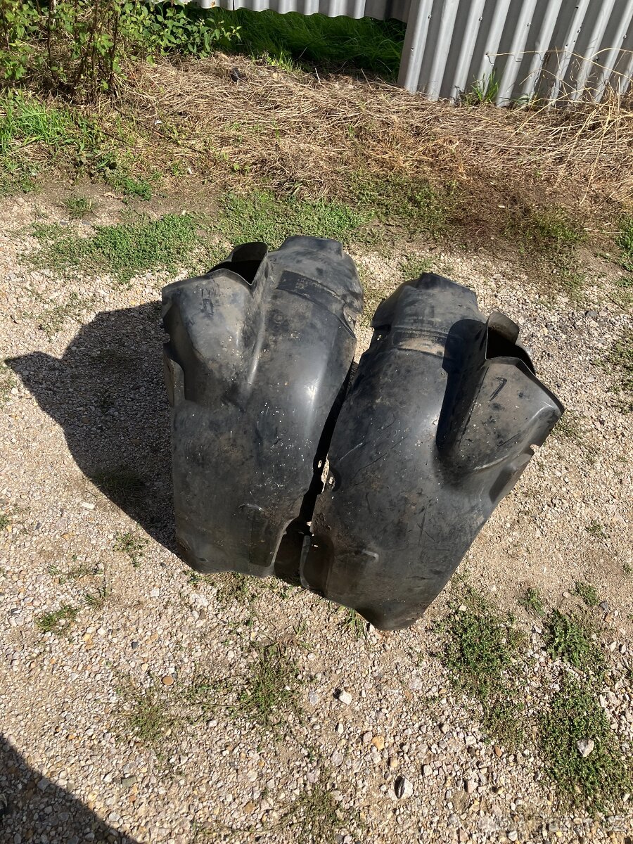 levy pravy predni podbeh podbehy skoda rapid - 5