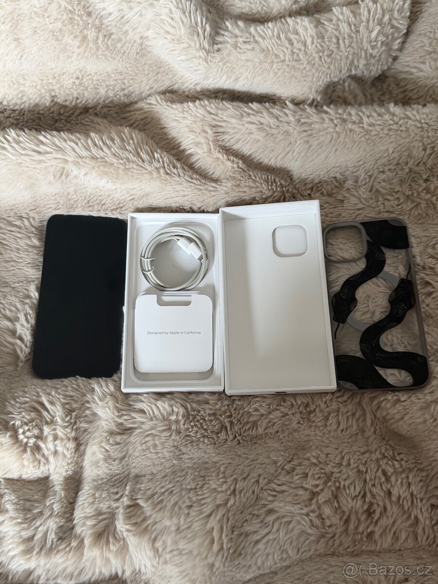 IPhone 14 - Černá technika - 5