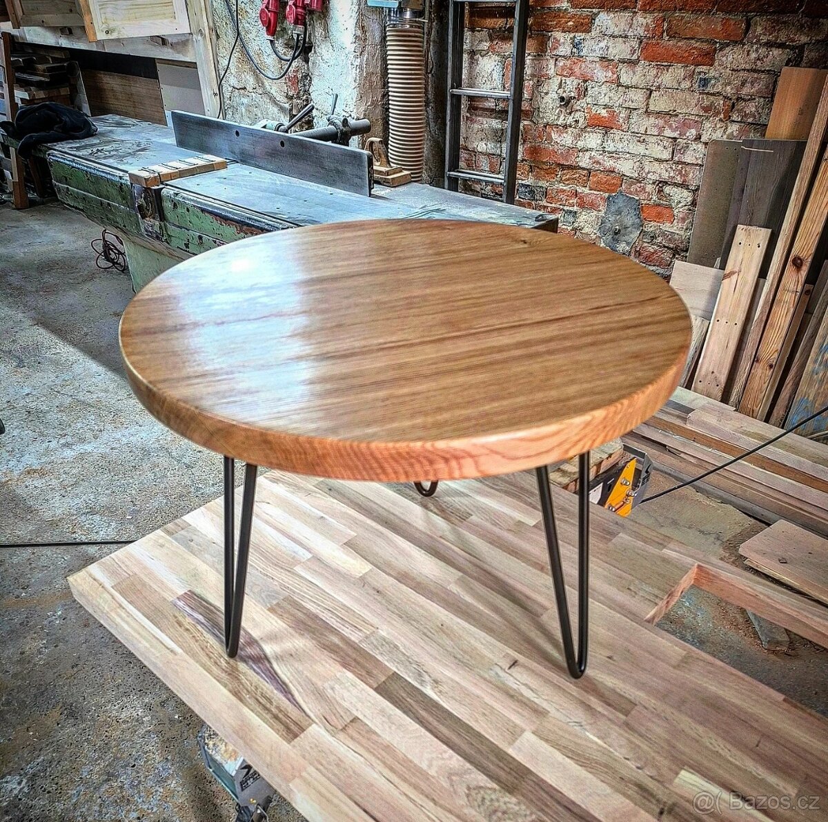 Konferenční stolek - 5