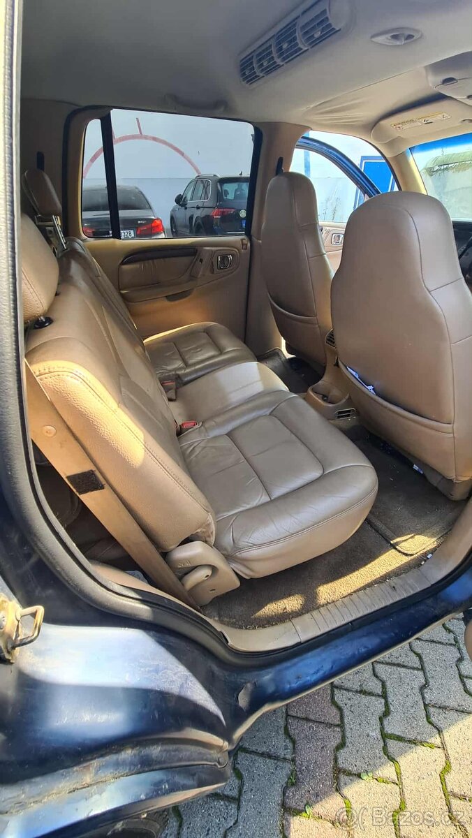 Dodge Durango - V8, benzín + LPG, automat