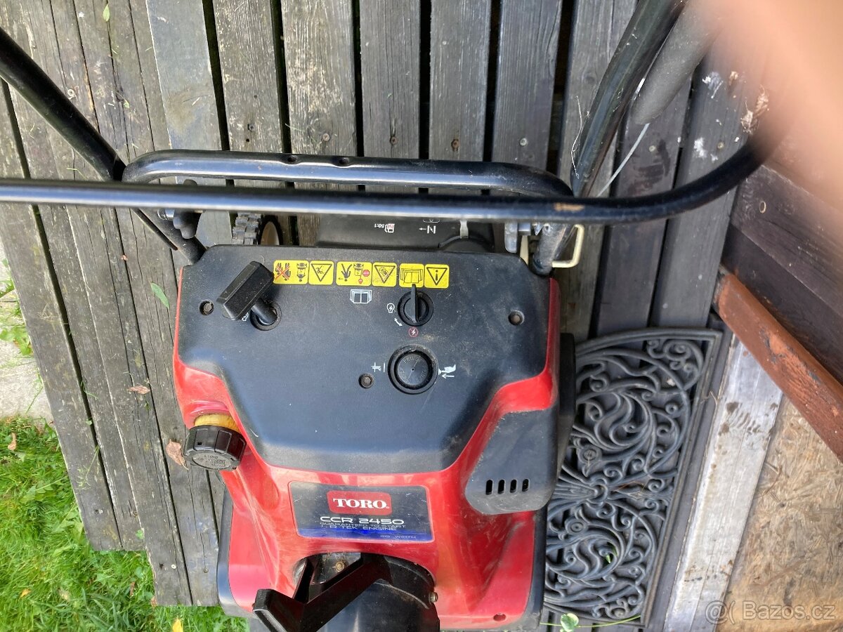 Sněhová fréza Toro CCR 2450 - 5