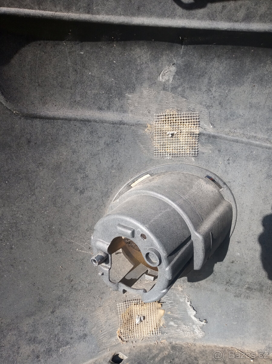 přední nárazník Nissan Note E11 - 5