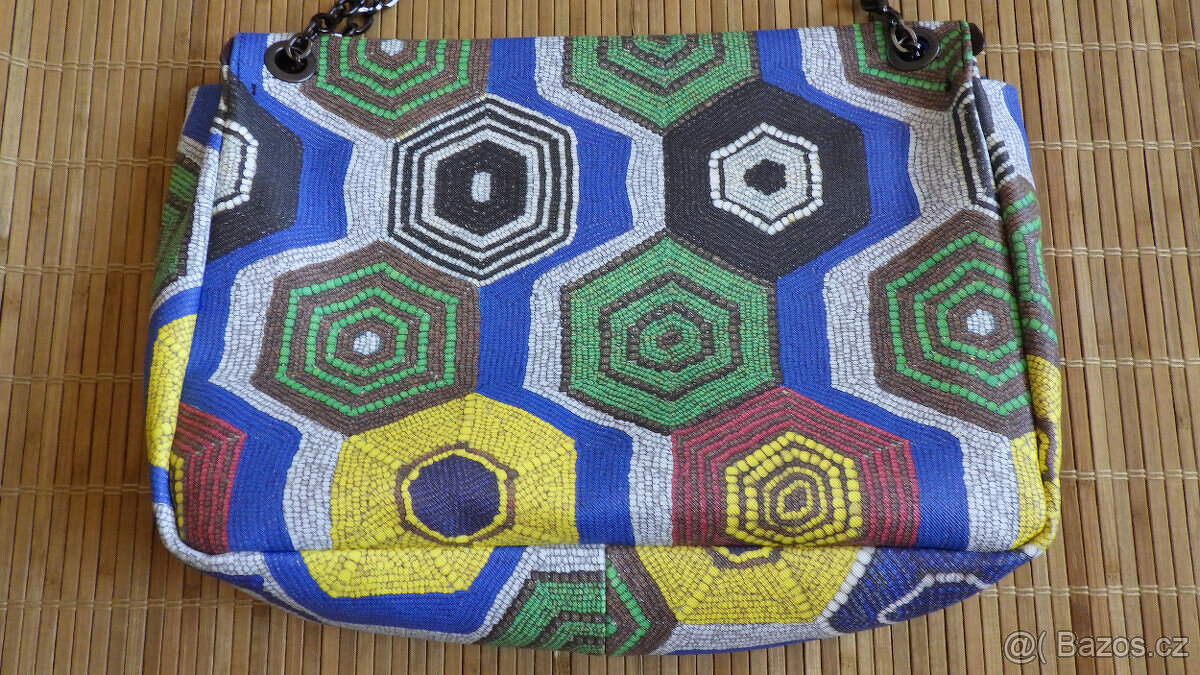 Dámská značková kabelka - 5