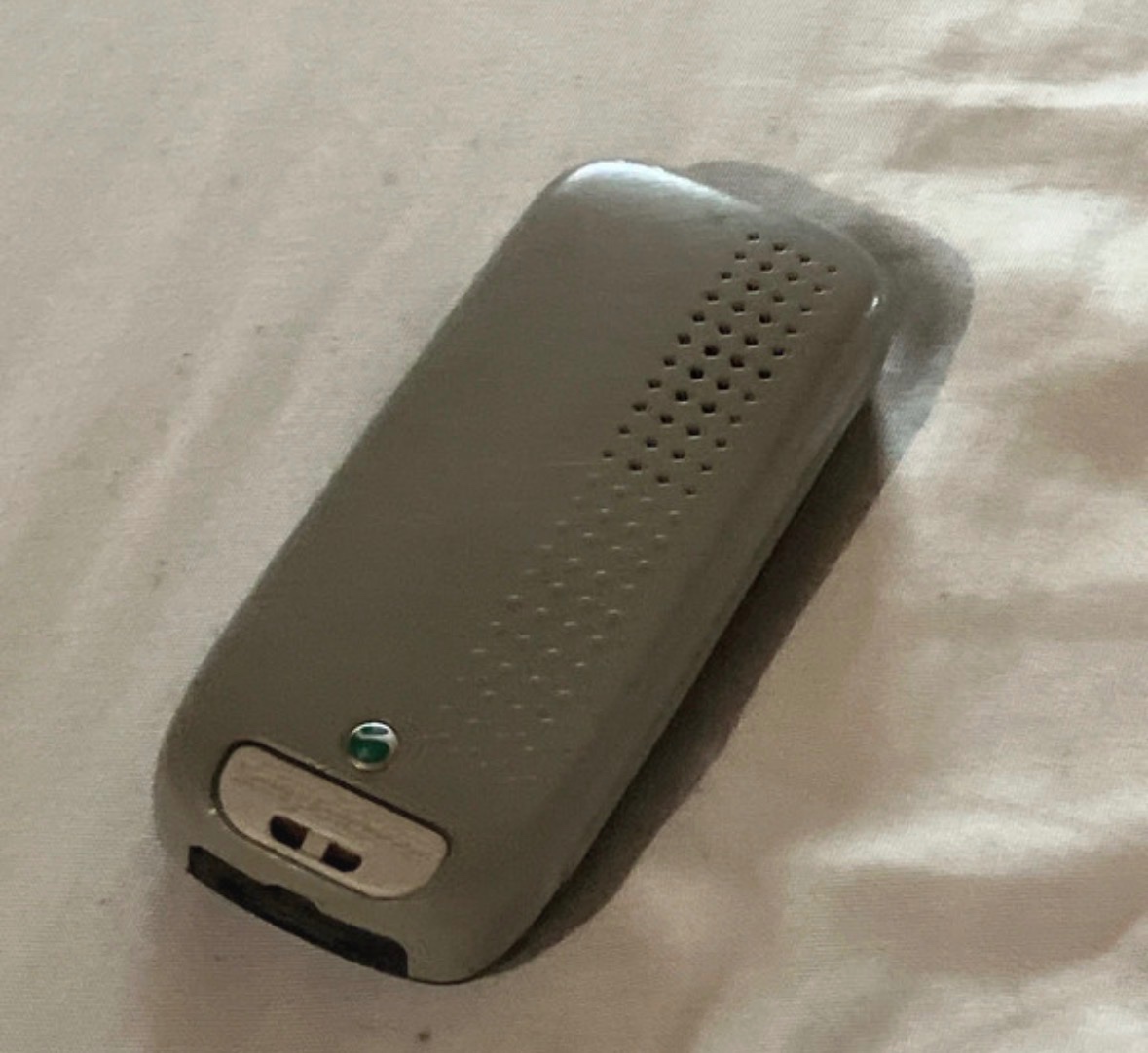 Sony Ericsson J220i - 5