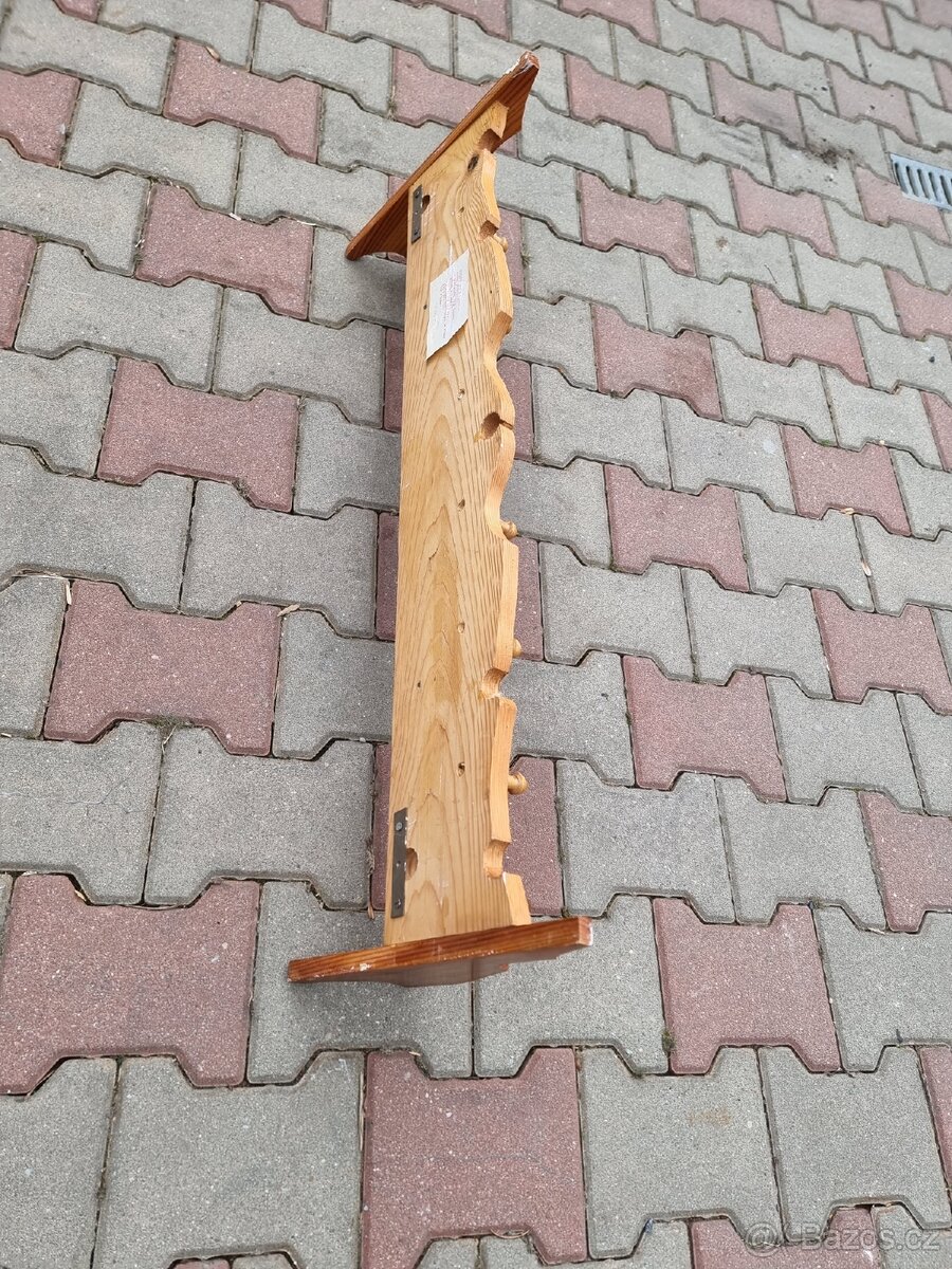 Rustikalni dřevěná políčka - 5