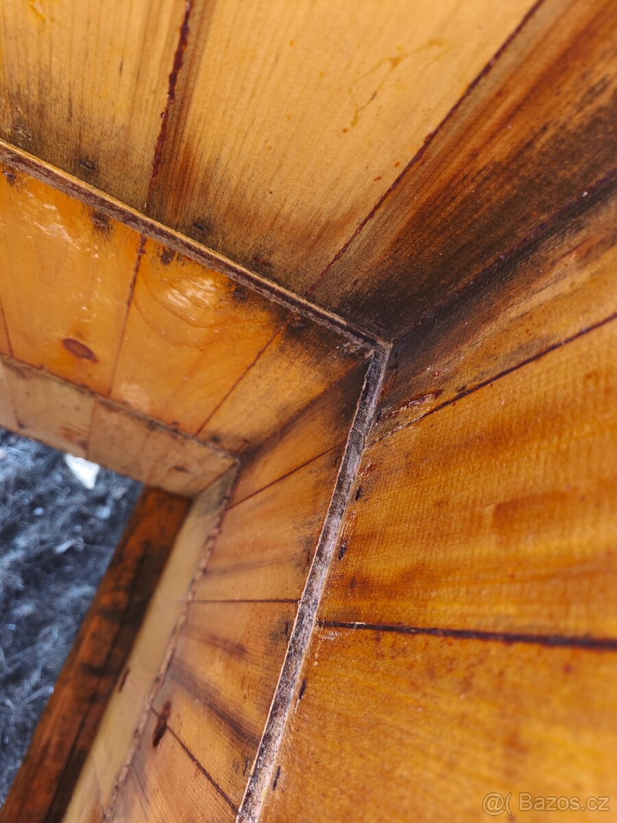 Včelí úl / nástavky - 5