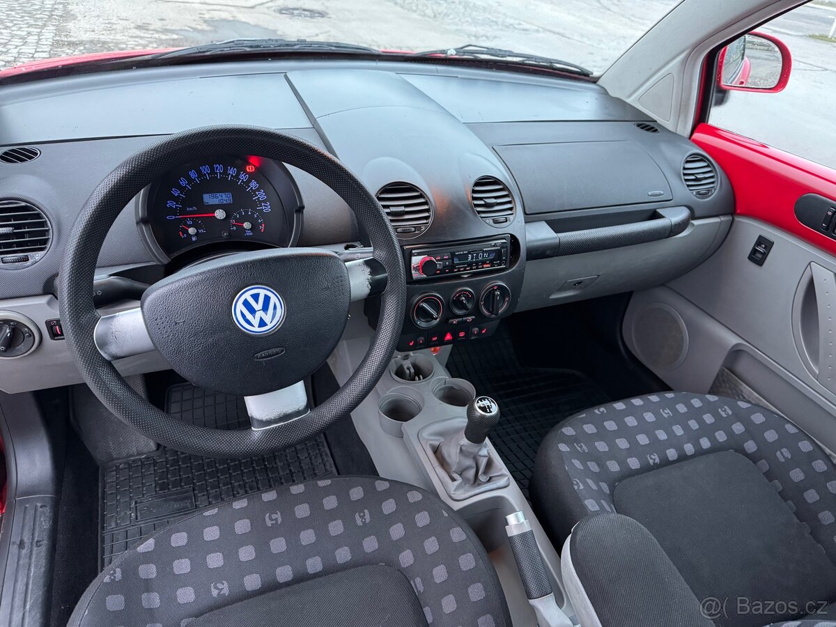 VW New Beetle 2.0 - 5