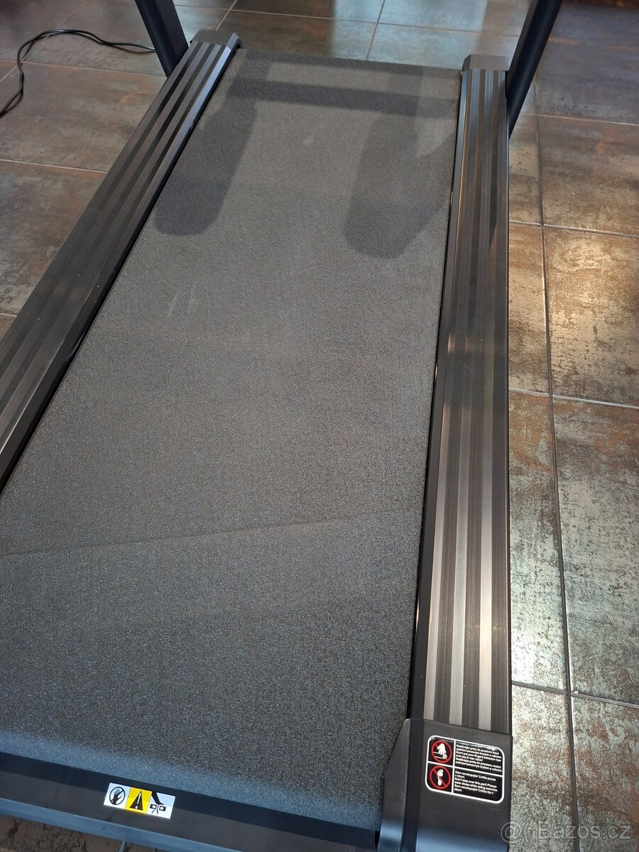 Běžecký pás InSPORTline InCondi 420i - 5