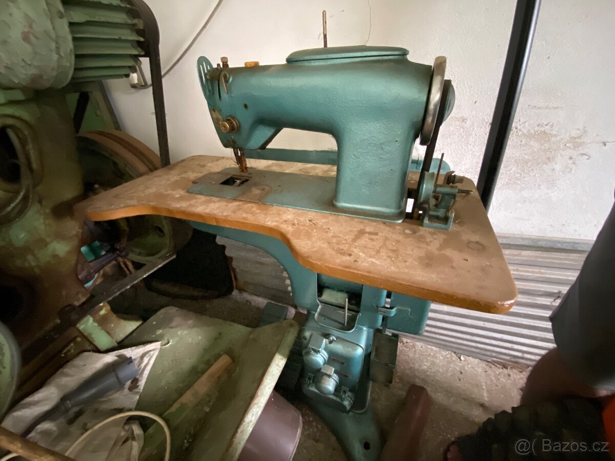2 x šicí stroj - 5
