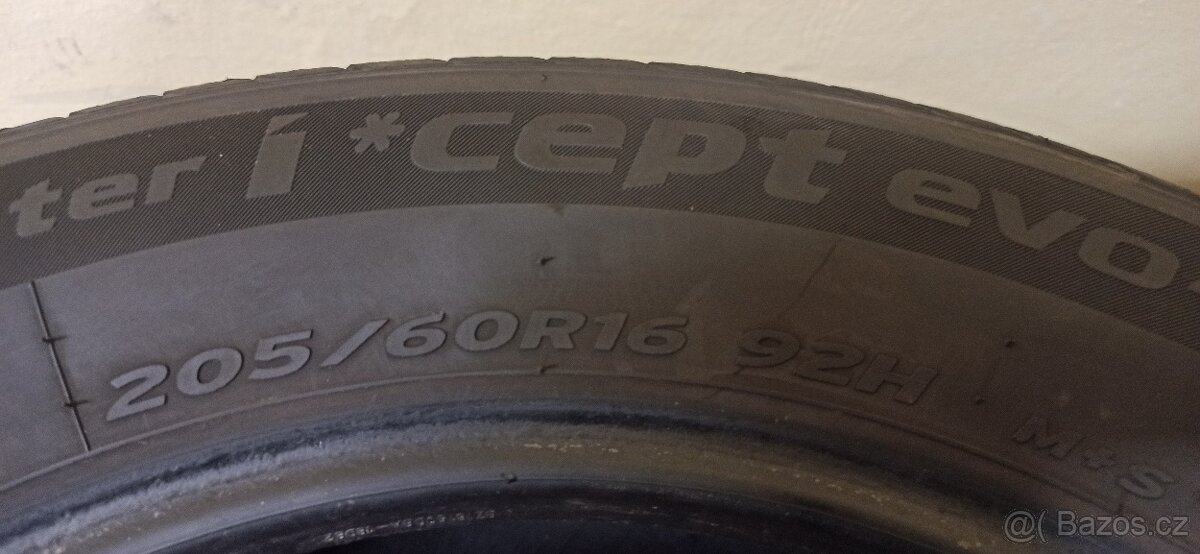 Hankook 205/60 R16 92H 5 - 6 mm - 5