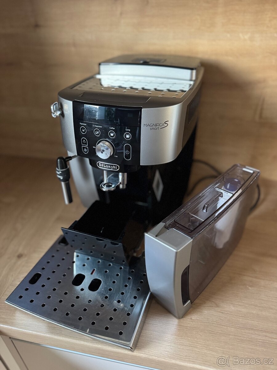 DeLonghi Magnifica S Smart (250.23.SB) - 5