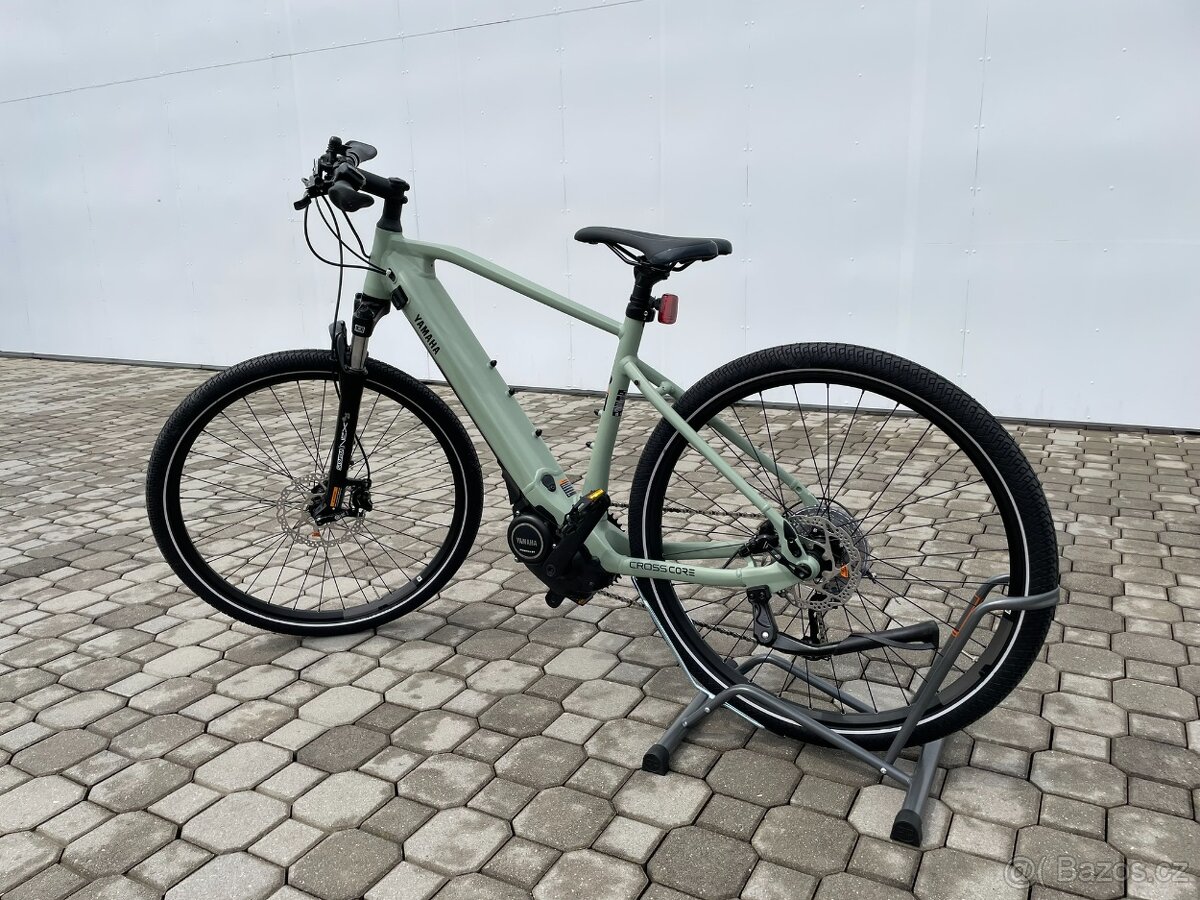 Yamaha CrossCore RC - vel. L , sleva 42% - 5