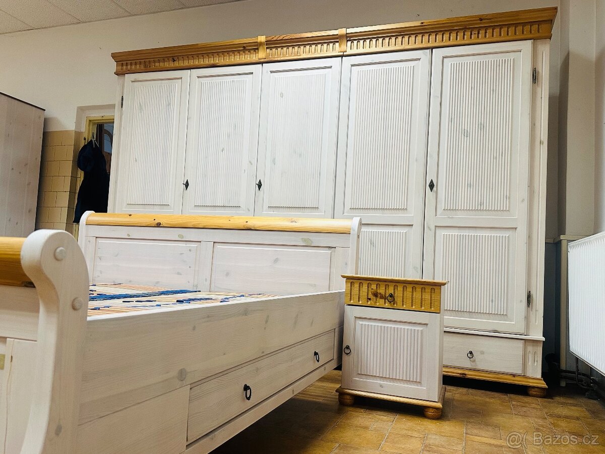 Celomasivní ložnice Gustav, velká skříň, antik - 5