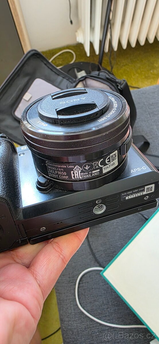 fotoaparát s příslušenstvím - 5