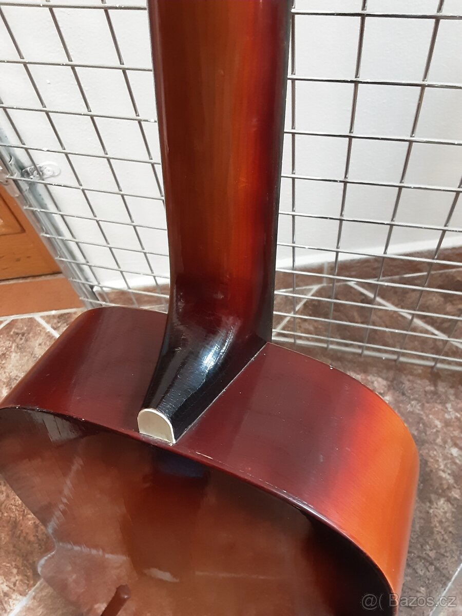 Stará dř. kytara - 5