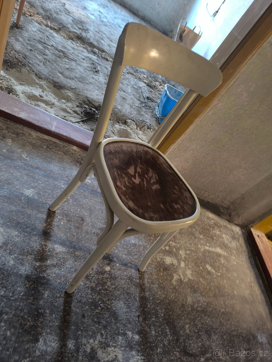 Prodám starý nábytek - 5