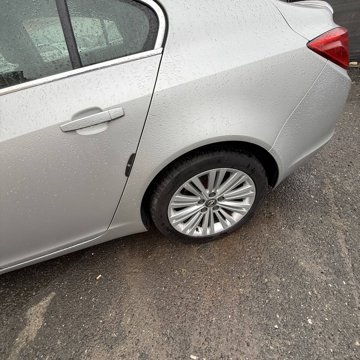 Opel Insignia 2.0 CDTi • 96 kW • 2013 • Kombi • BEZ KOROZE • - 5