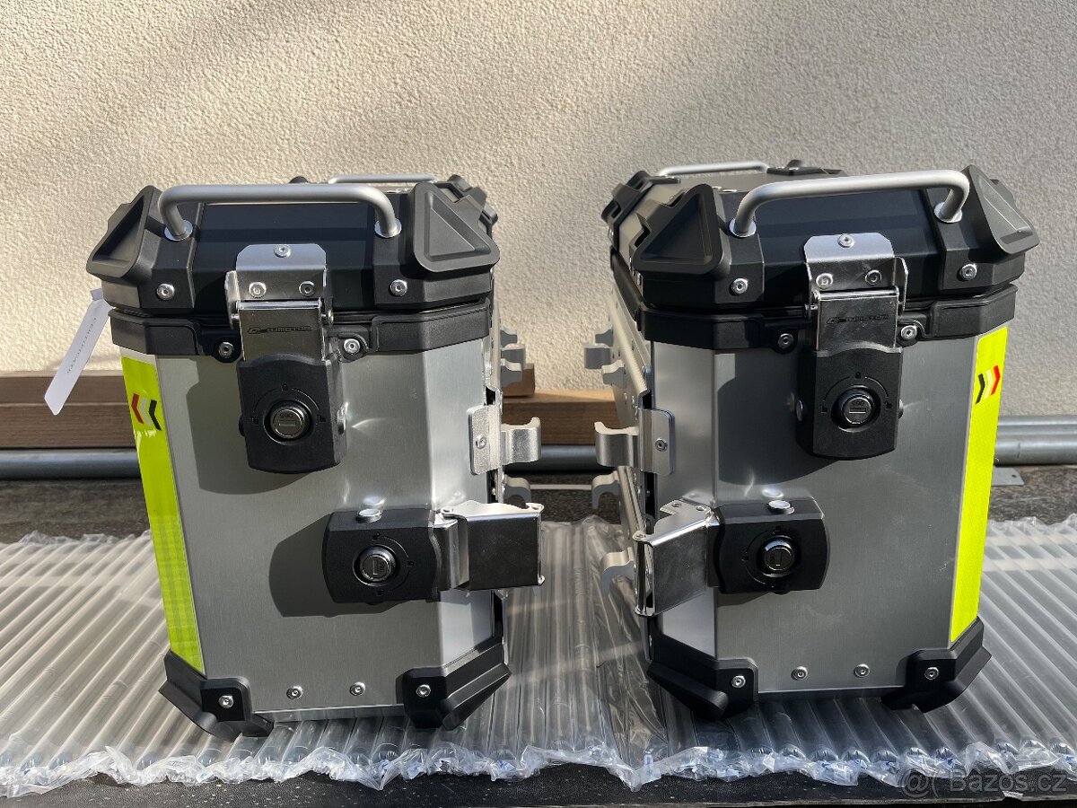 Alu kufry 2x boční a Topcase - 5