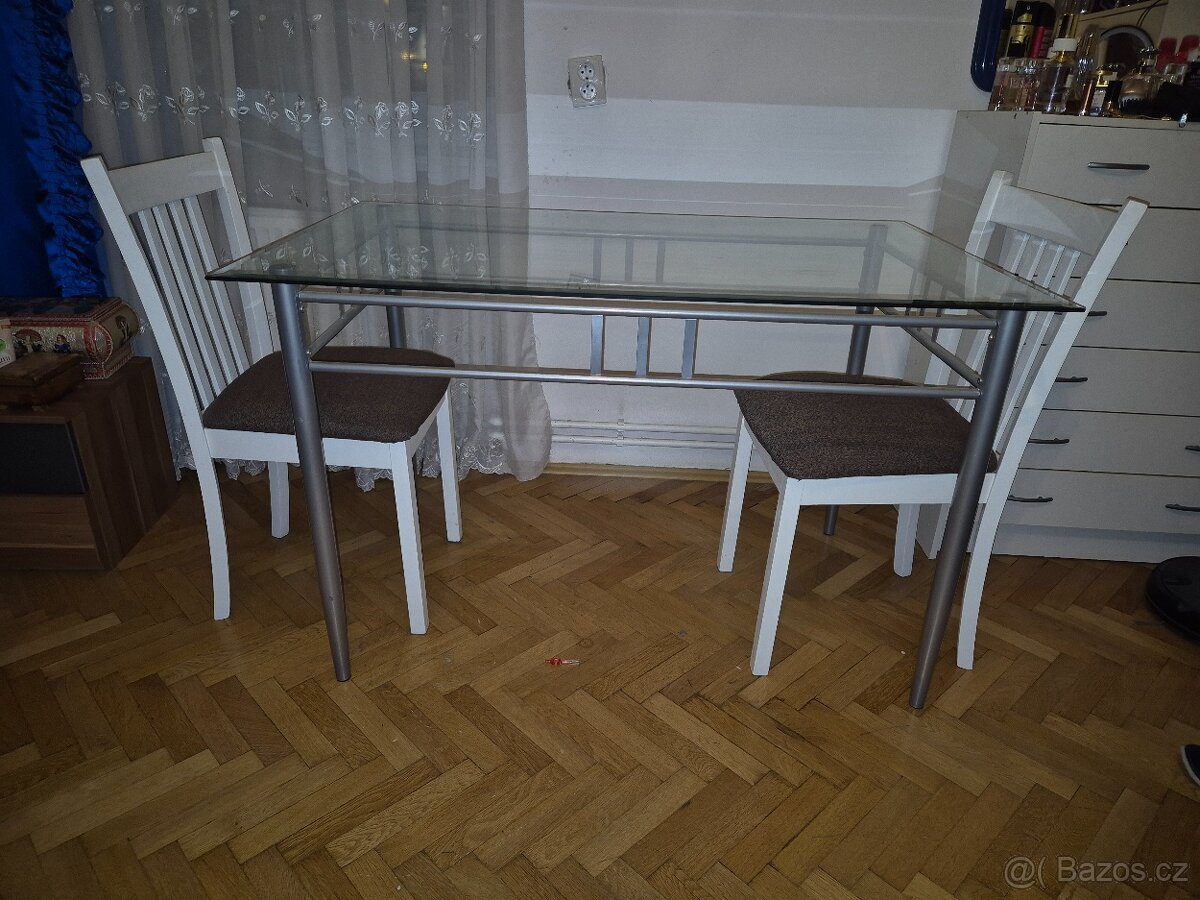 Jídelní stůl sklěněný jako nový - 5