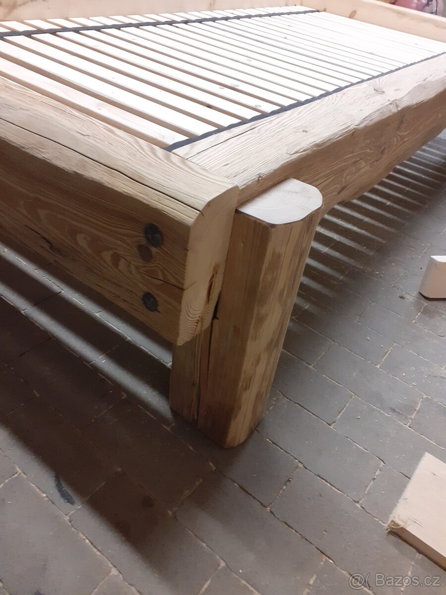 Postel kartáčované staré trámy - 5
