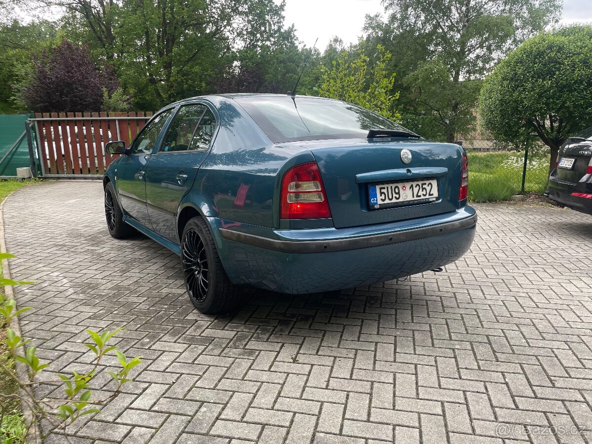 Skoda Octavia 1 - 5