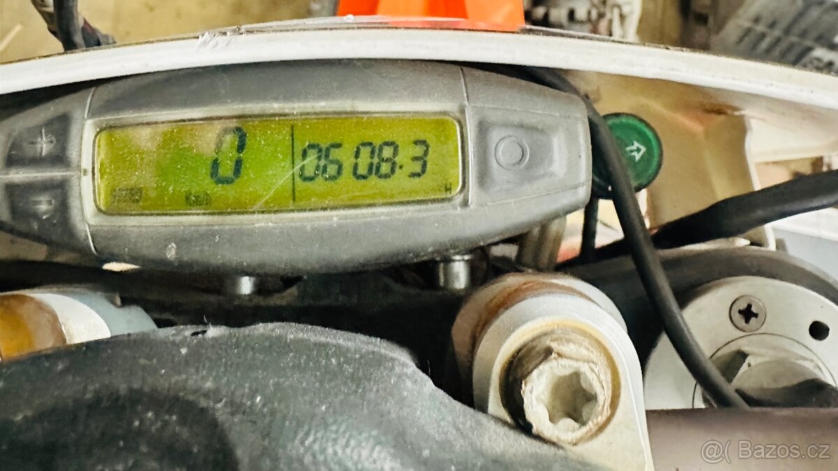 Prodám KTM 300 EXC, rok 2009 - 5