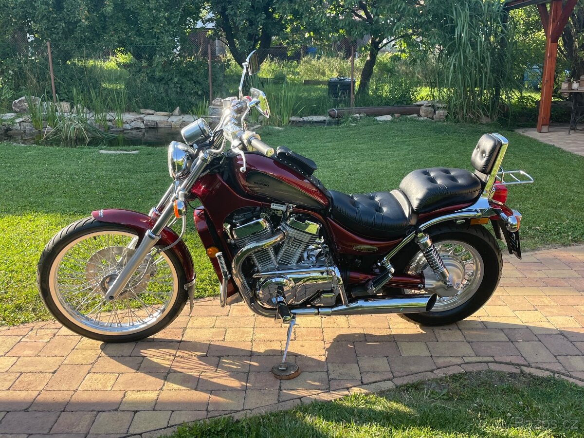 Suzuki VS800GL Intruder - 5