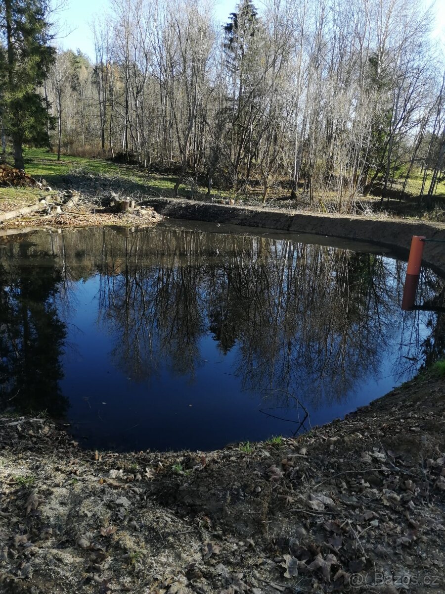 Prodej pozemku Lověšice - 5