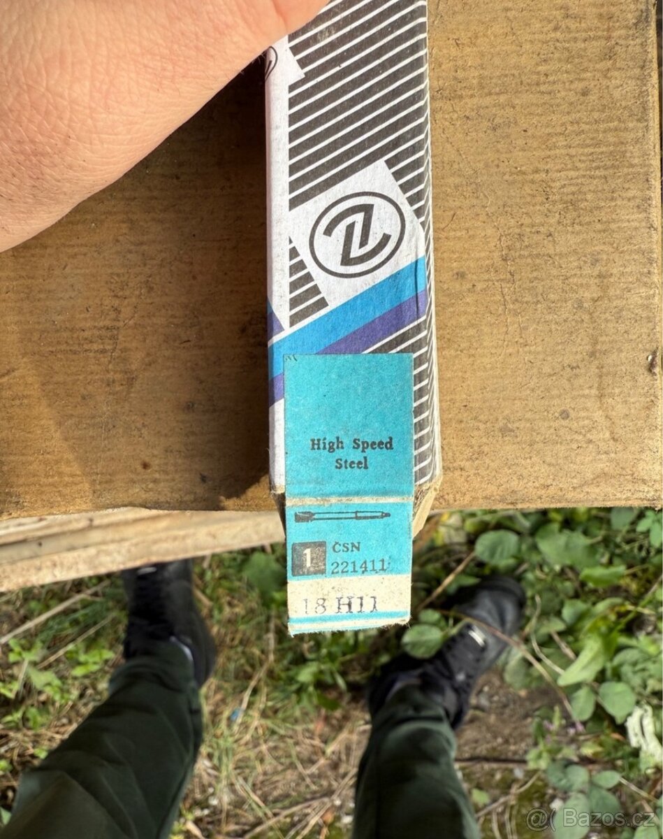 Výhrubník s kuželovou stopkou - 5