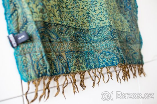 PRODÁM VLNĚNÝ ŠÁTEK KRISCH 100% WOOL - 5