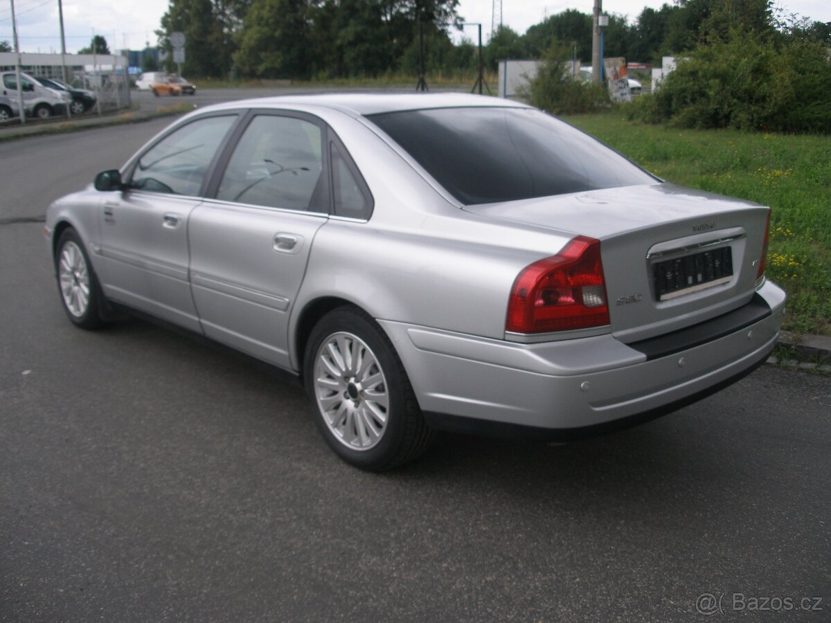 VOLVO S80,2.4 D5,120KW,AUTOMAT,VYHŘÍVANÁ SEDADLA-KŮŽE - 5